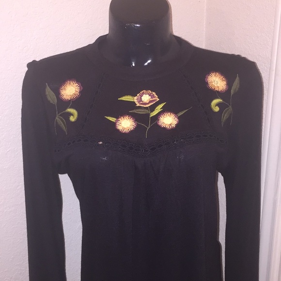 NOTATIONS Embroidered Black Blouse - Picture 5 of 8